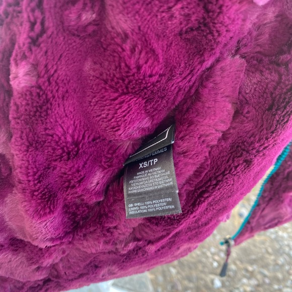 Reversible teal/purple The North Face fuzzy vest - Picture 4 of 4